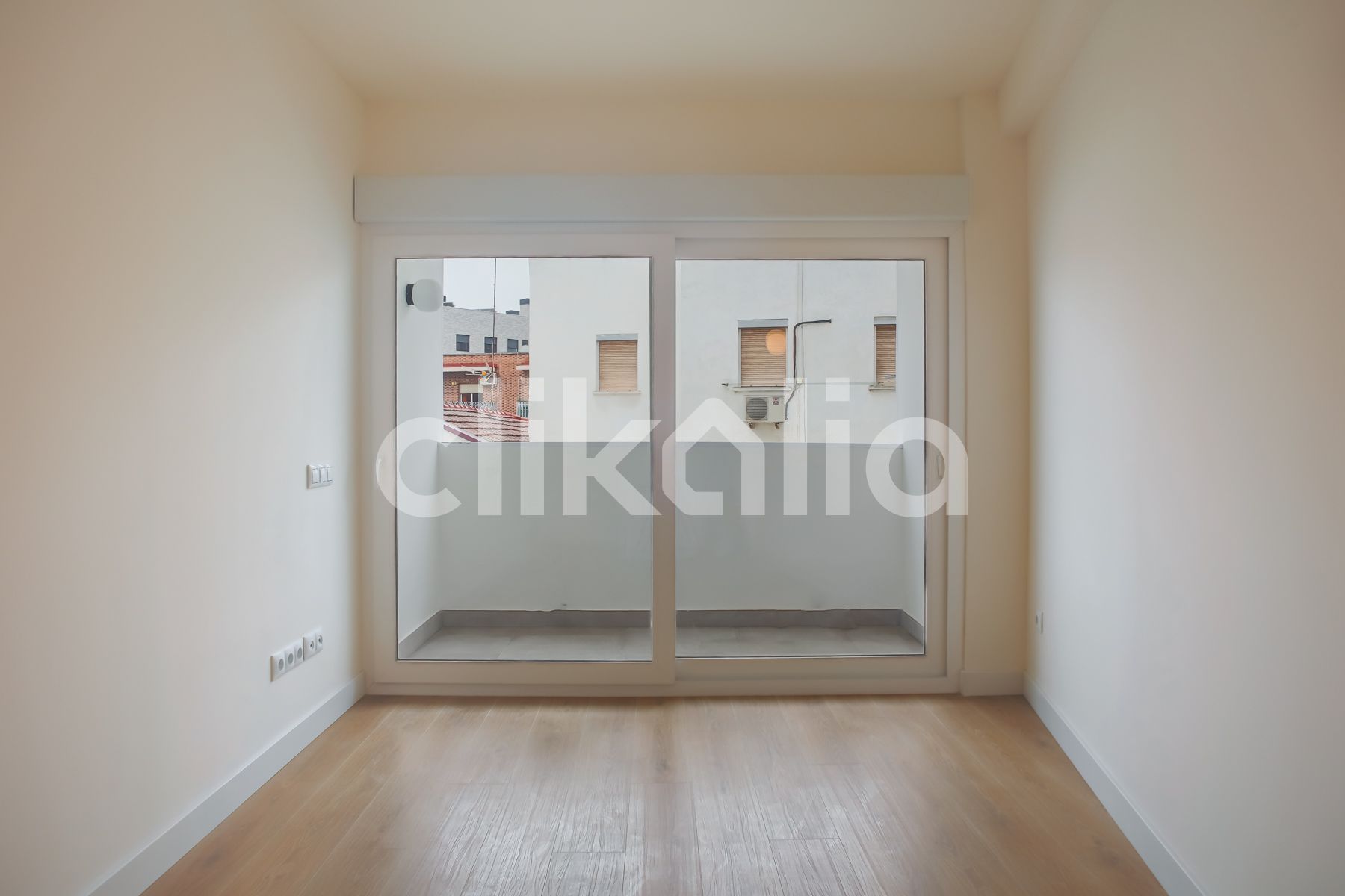 Bedroom of Flat for sale in  Madrid Capital  with Air Conditioner, Heating and Terrace