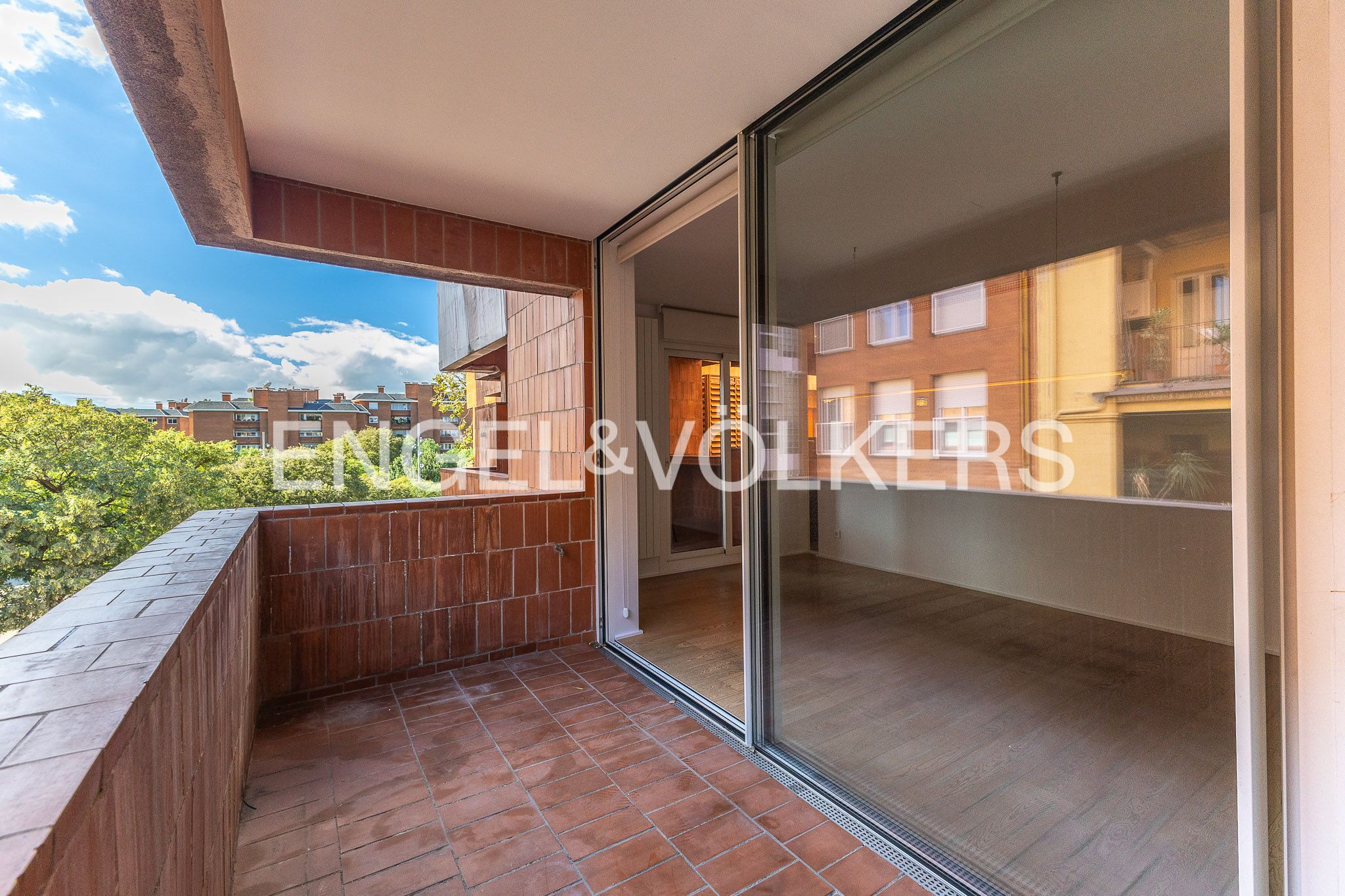 Exterior view of Apartment to rent in  Barcelona Capital  with Air Conditioner, Heating and Parquet flooring