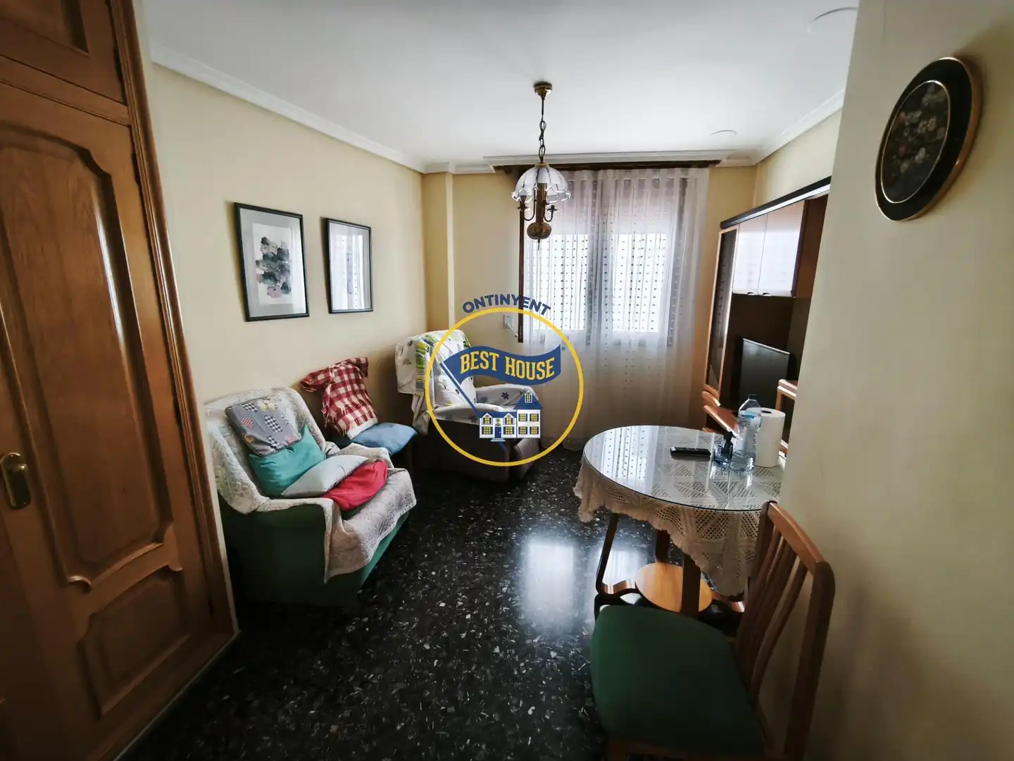 Sala de estar de Piso en venta en Ontinyent con Trastero, Amueblado y Balcón