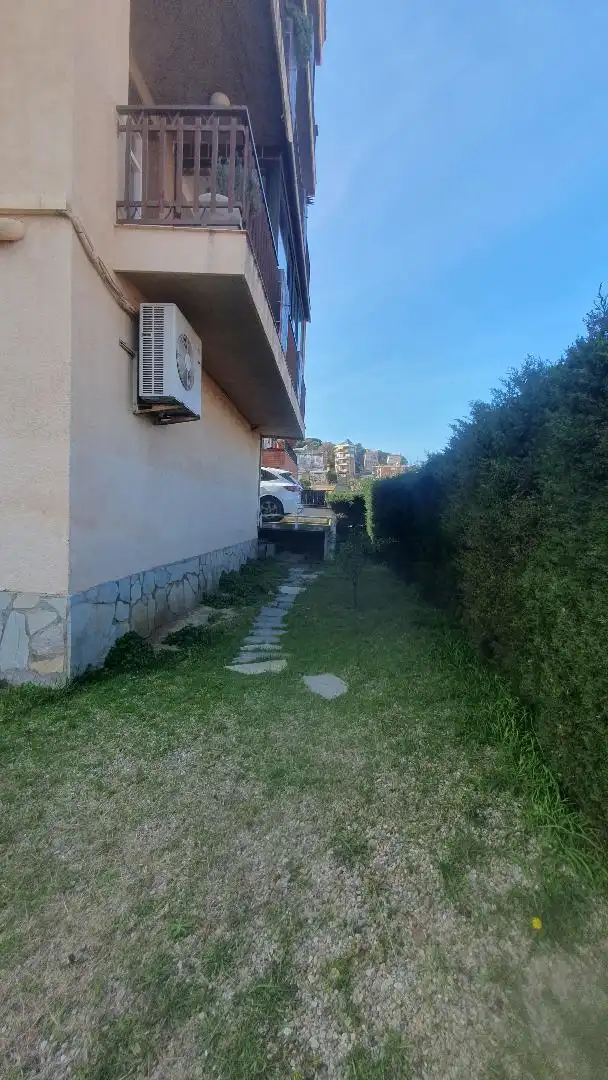 Jardín de Piso en venta en Barcelona con Jardín privado, Parquet y Piscina