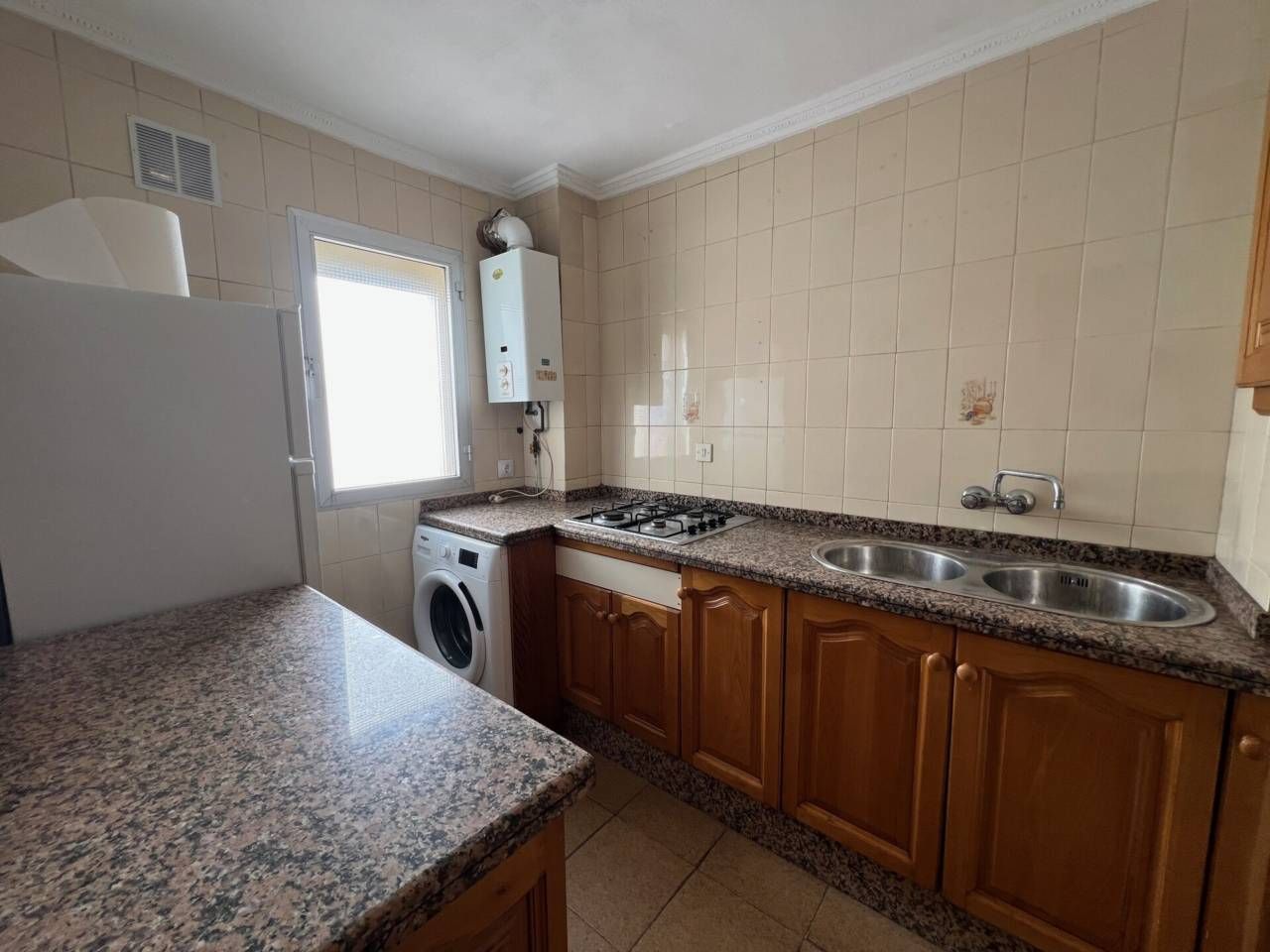 Cocina de Piso en venta en Estepona con Balcón