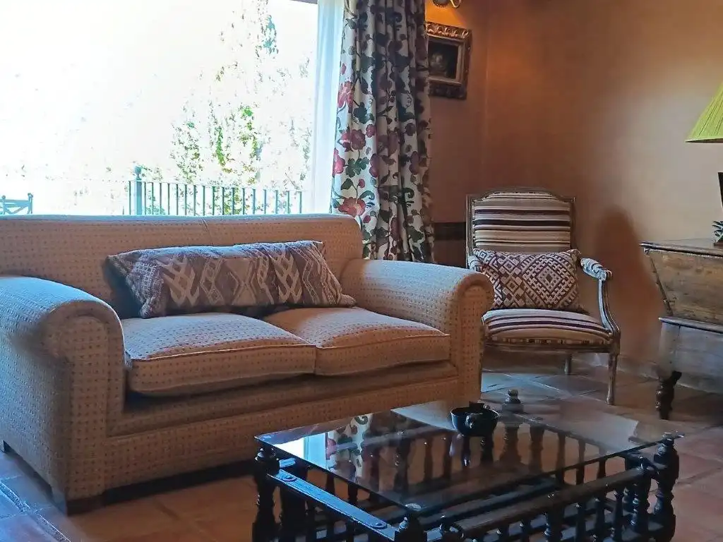 Living room of Buildings for sale in Navalonguilla