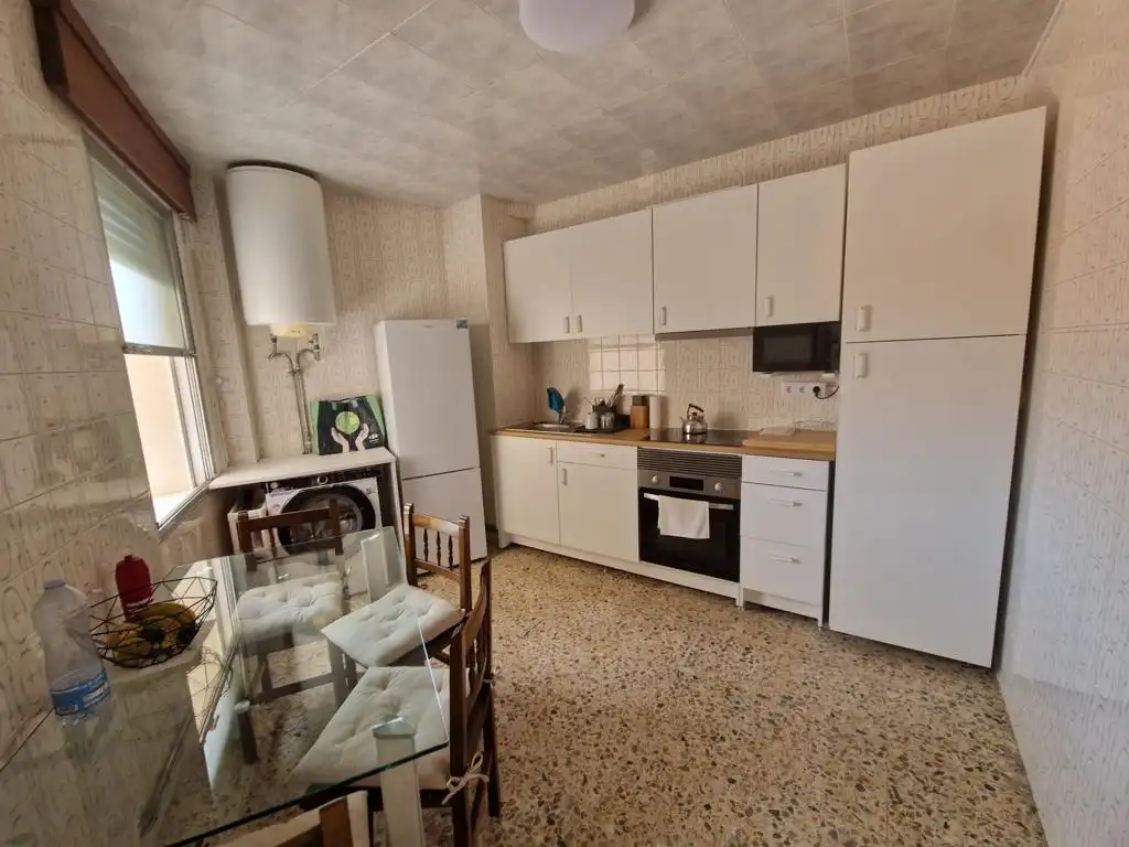 Cocina de Piso en venta en Boiro con Parquet, Trastero y Amueblado