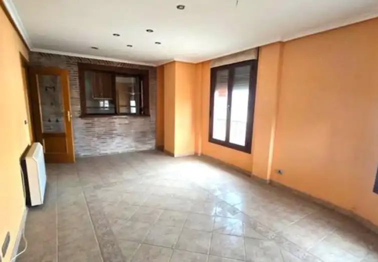 Flat for sale in Calle Centro, Zarratón