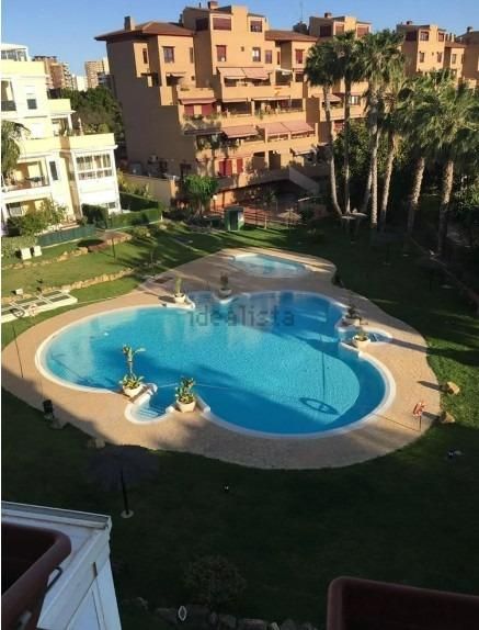 Swimming pool of Flat to rent in Alicante / Alacant  with Air Conditioner, Heating and Private garden
