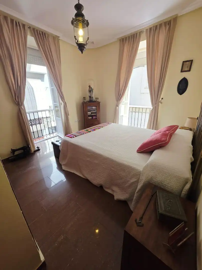 Habitación de Piso en venta en Cádiz con Balcón