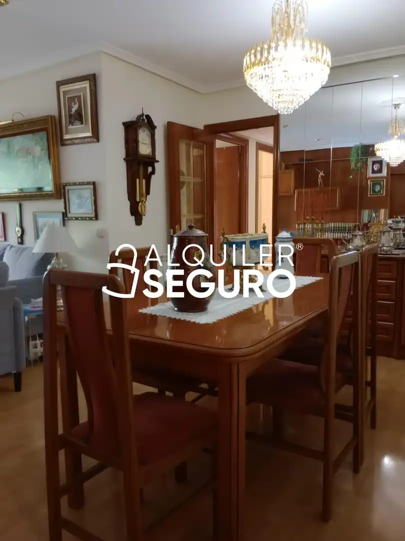 Piso de alquiler en Idioma Esperanto, Pueblo Nuevo