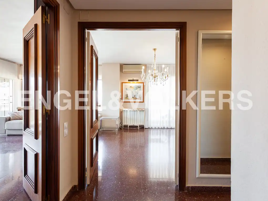 Flat for rent in Valencia  with Air Conditioner, Heating and Terrace