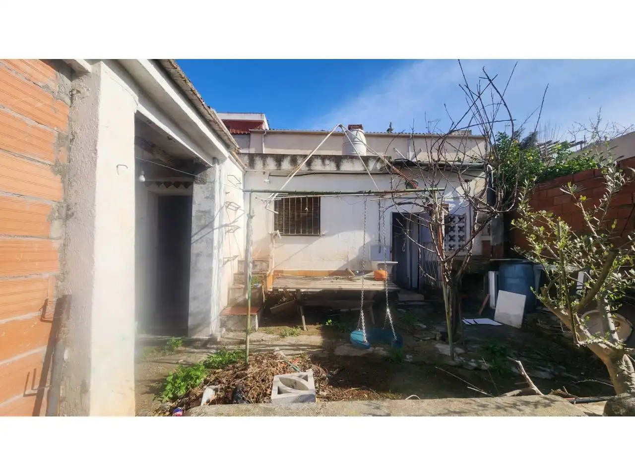 Vista exterior de Terreno en venta en Rubí