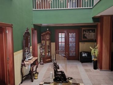 House with balcony for sale in Torredonjimeno