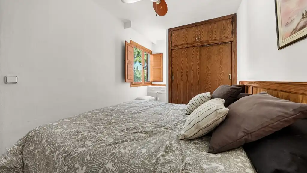 Dormitori de Apartament en venda en Calvià amb Aire condicionat i Terrassa