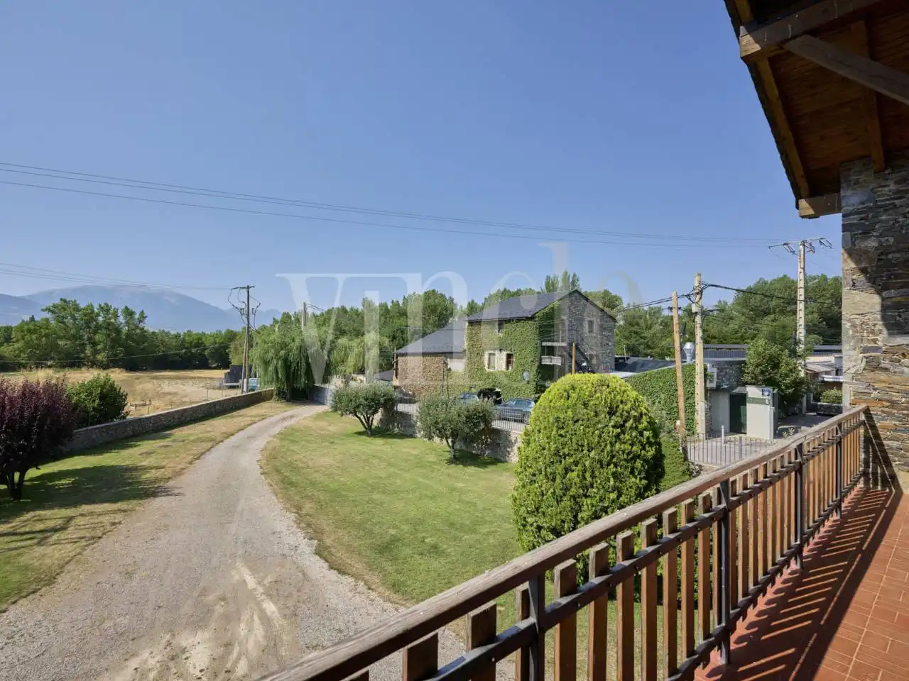 Vista exterior de Casa o xalet en venda en Puigcerdà amb Calefacció, Jardí privat i Parquet