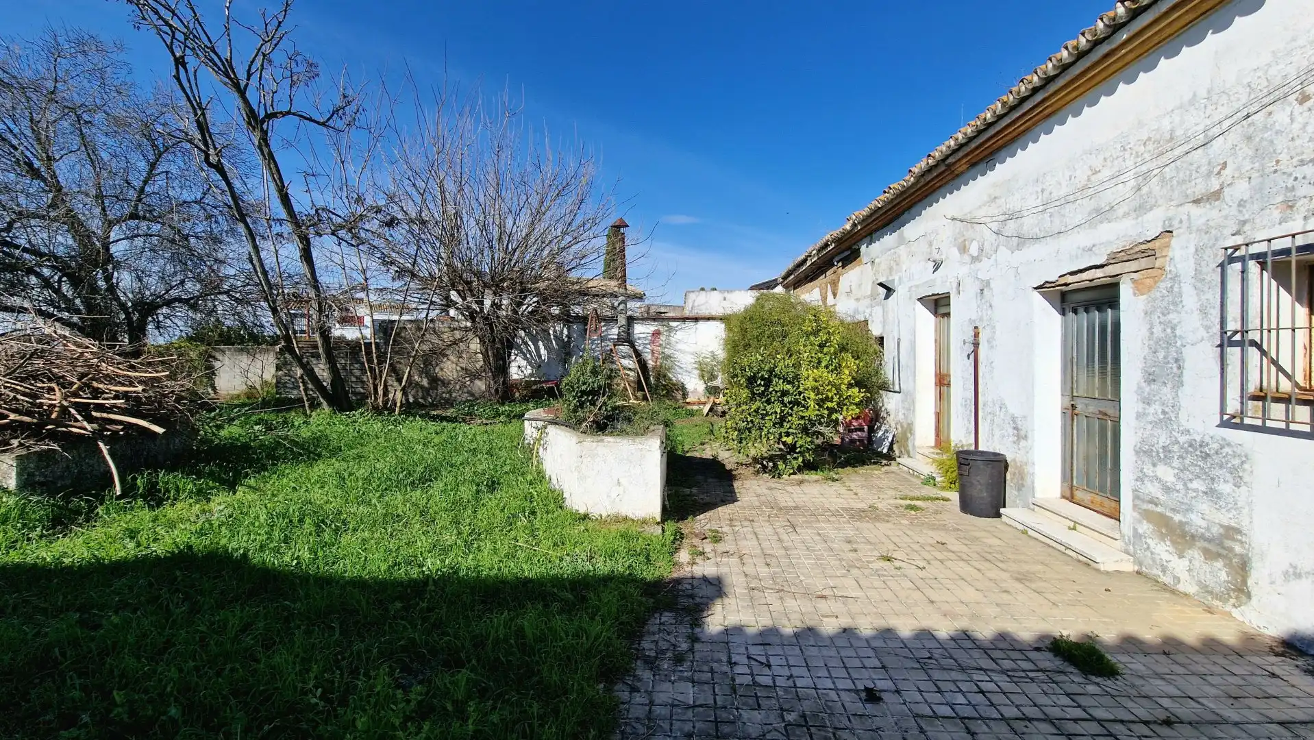 Vista exterior de Casa o chalet en venta en Valencina de la Concepción