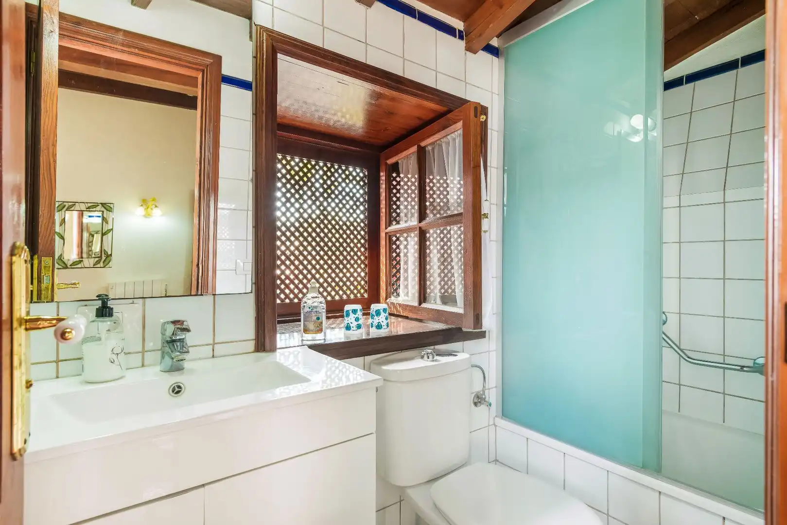 Badezimmer von Haus oder Chalet zum Verkauf in Tacoronte mit Heizung, Privatgarten und Terrasse