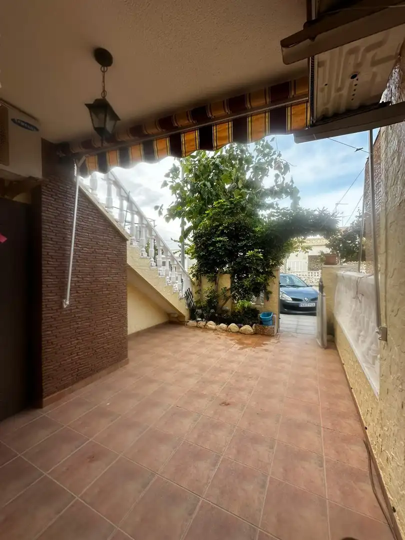 Jardín de Apartamento de alquiler en Pilar de la Horadada con Aire acondicionado, Jardín privado y Trastero