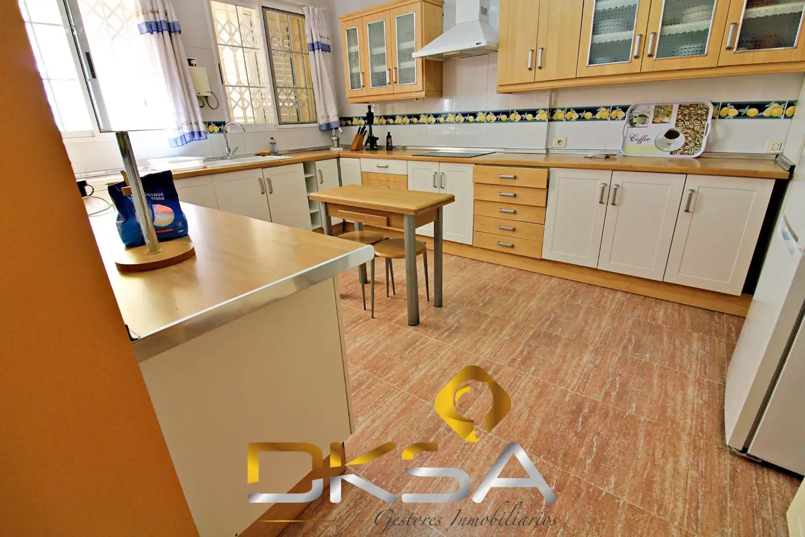 Kitchen of Houses for sale in Castellón de la Plana / Castelló de la Plana  with Air Conditioner, Heating and Private garden