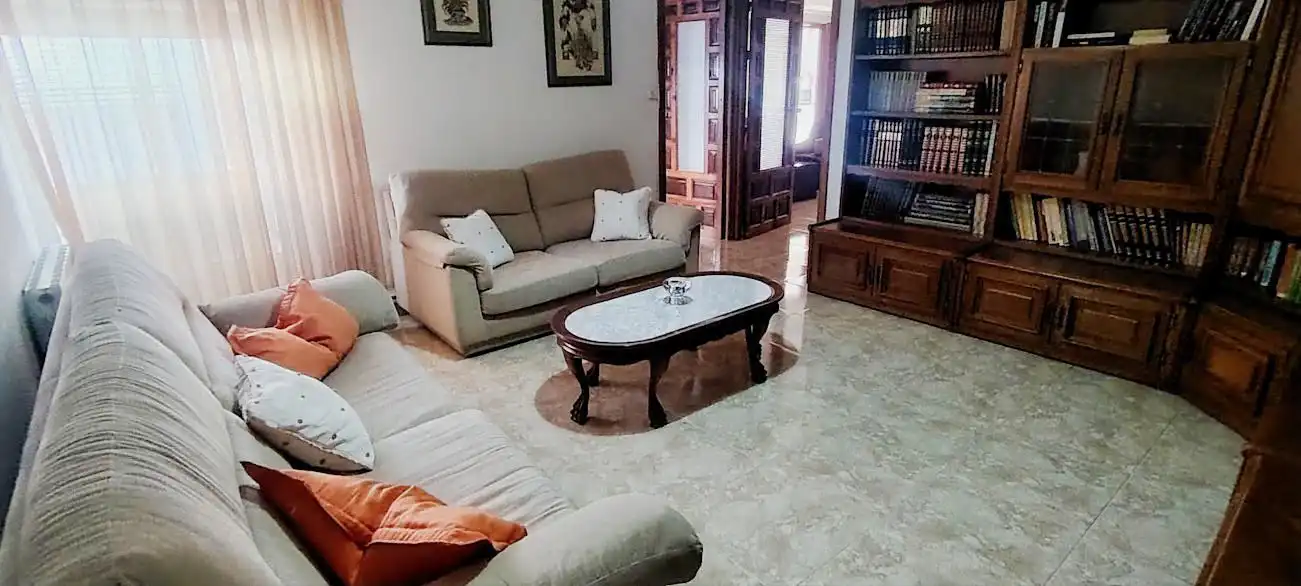 Wohnzimmer von Wohnung zur untervermieten in Linares mit Klimaanlage, Heizung und Möbliert