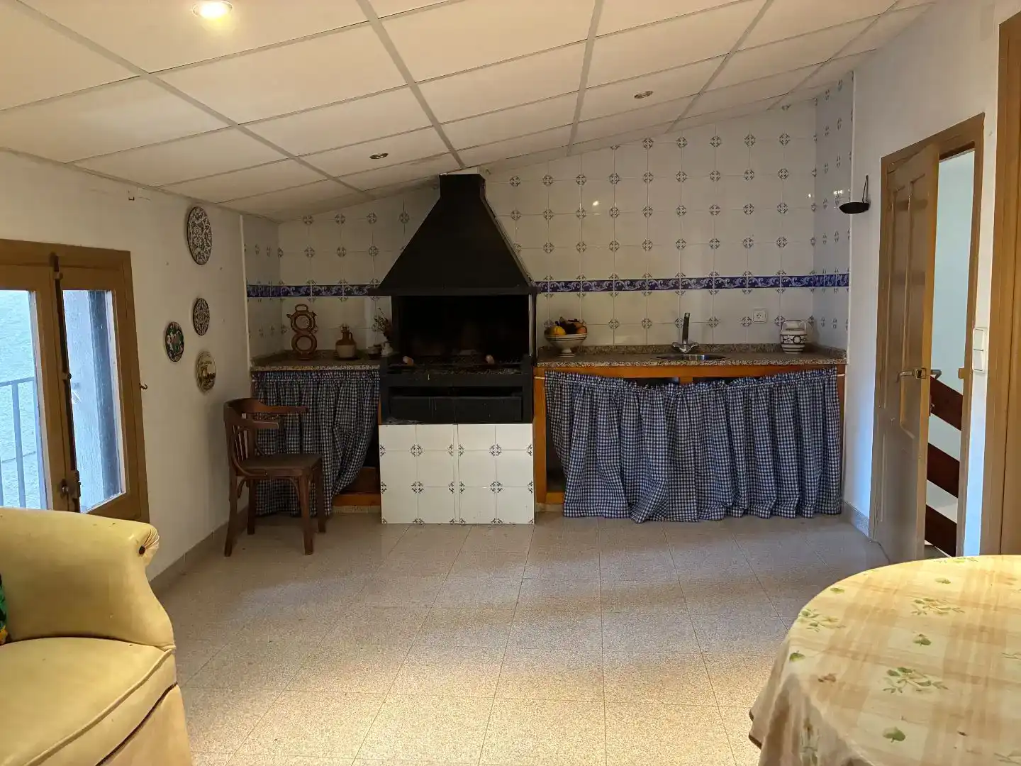 Cuina de Finca rústica en venda en Capella amb Moblat i Balcó