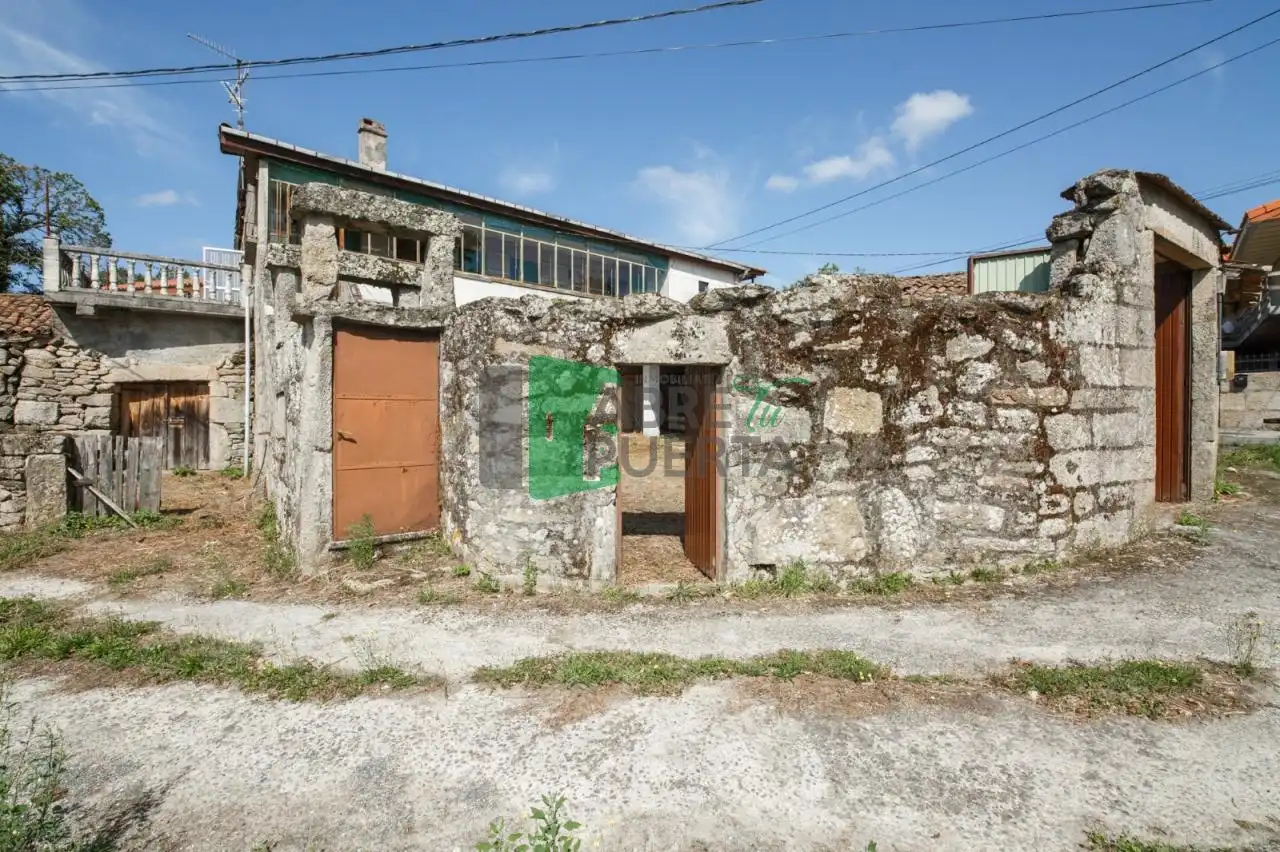 Casa amb terrassa en venda a Amoeiro, imagen 43