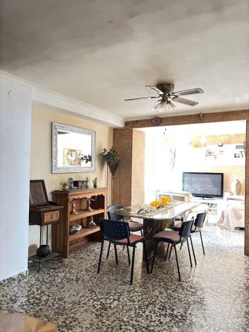 Casa-chalet en Venta en Calle SAN BLAS en Villar del Arzobispo