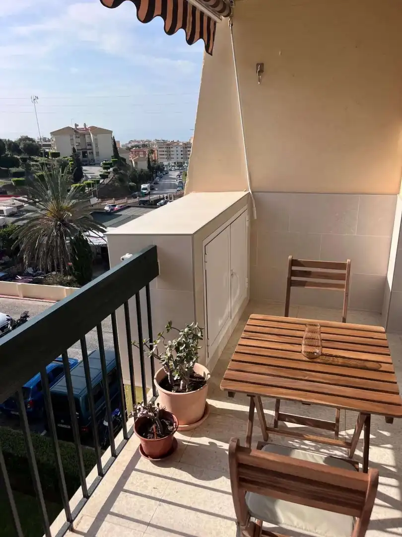 Terrassa de Apartament per a compartir en Rincón de la Victoria amb Aire condicionat, Terrassa i Moblat