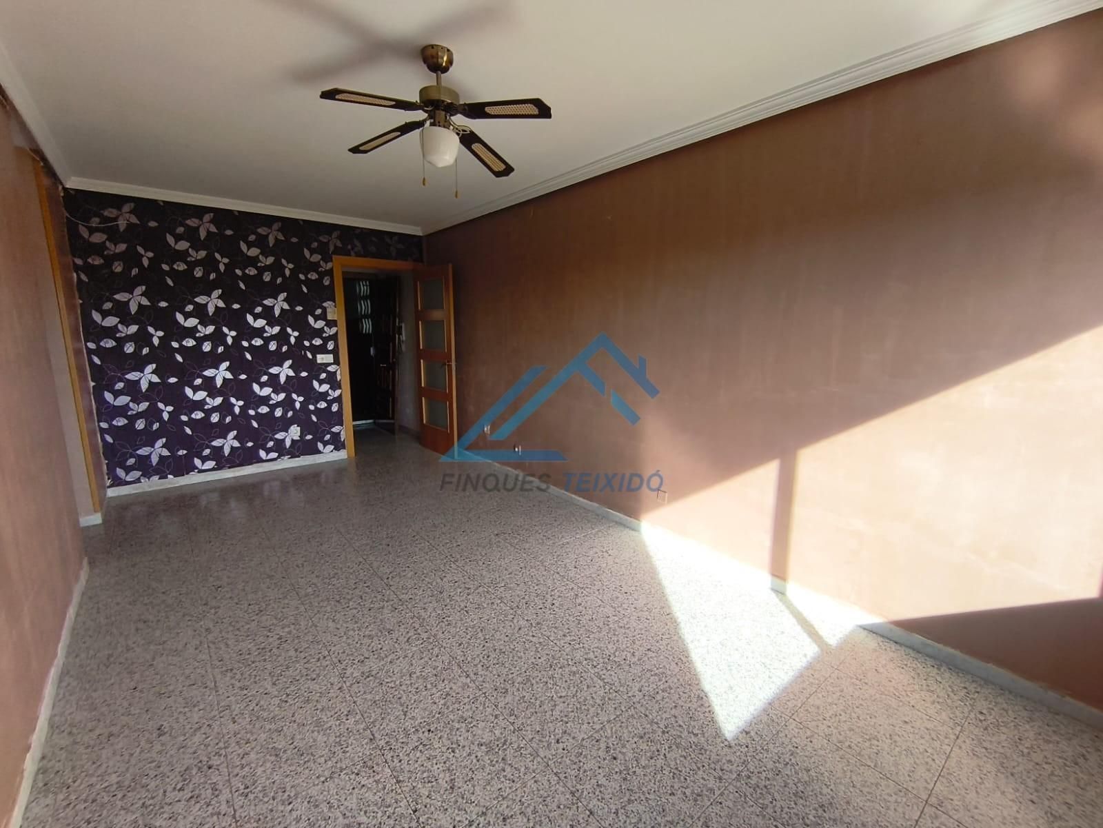 Piso en venta en  Tarragona Capital con Calefacción y Balcón