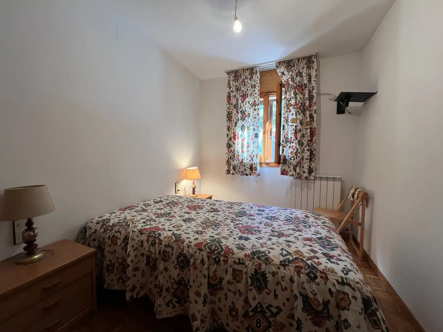 Bedroom of Flat for sale in Jaca  with Heating, Storage room and Furnished