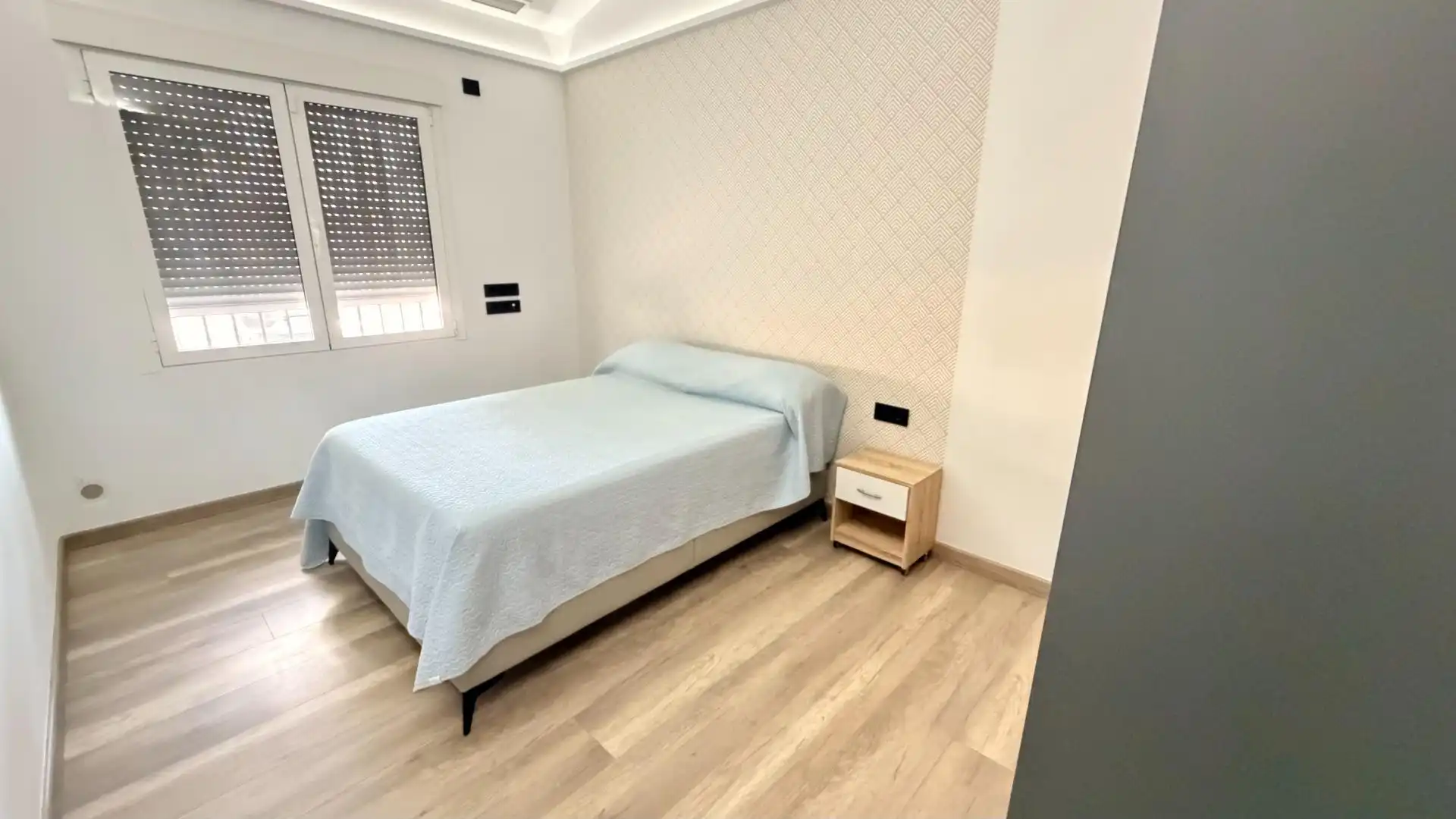 Schlafzimmer von Haus oder Chalet zum Verkauf in Elche / Elx mit Klimaanlage, Heizung und Privatgarten