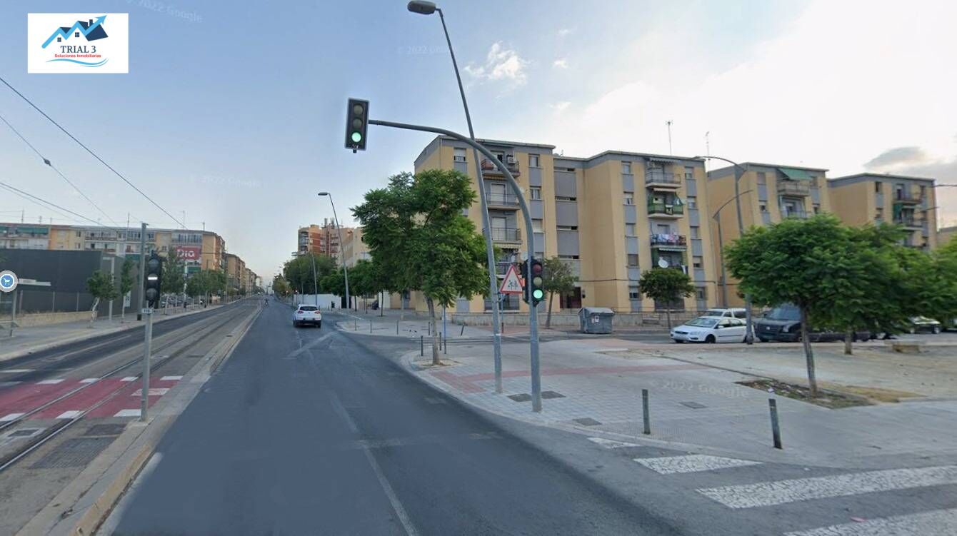 Vista exterior de Pis en venda en Alicante / Alacant amb Terrassa i Balcó