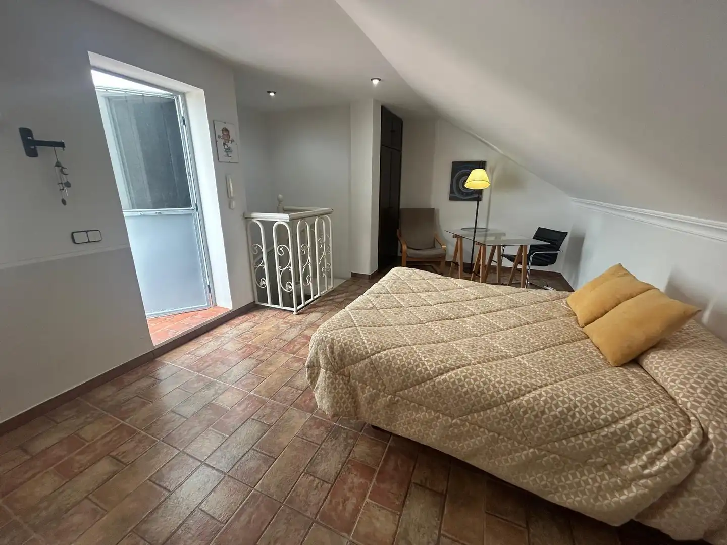 Habitación de Ático en venta en Utrera