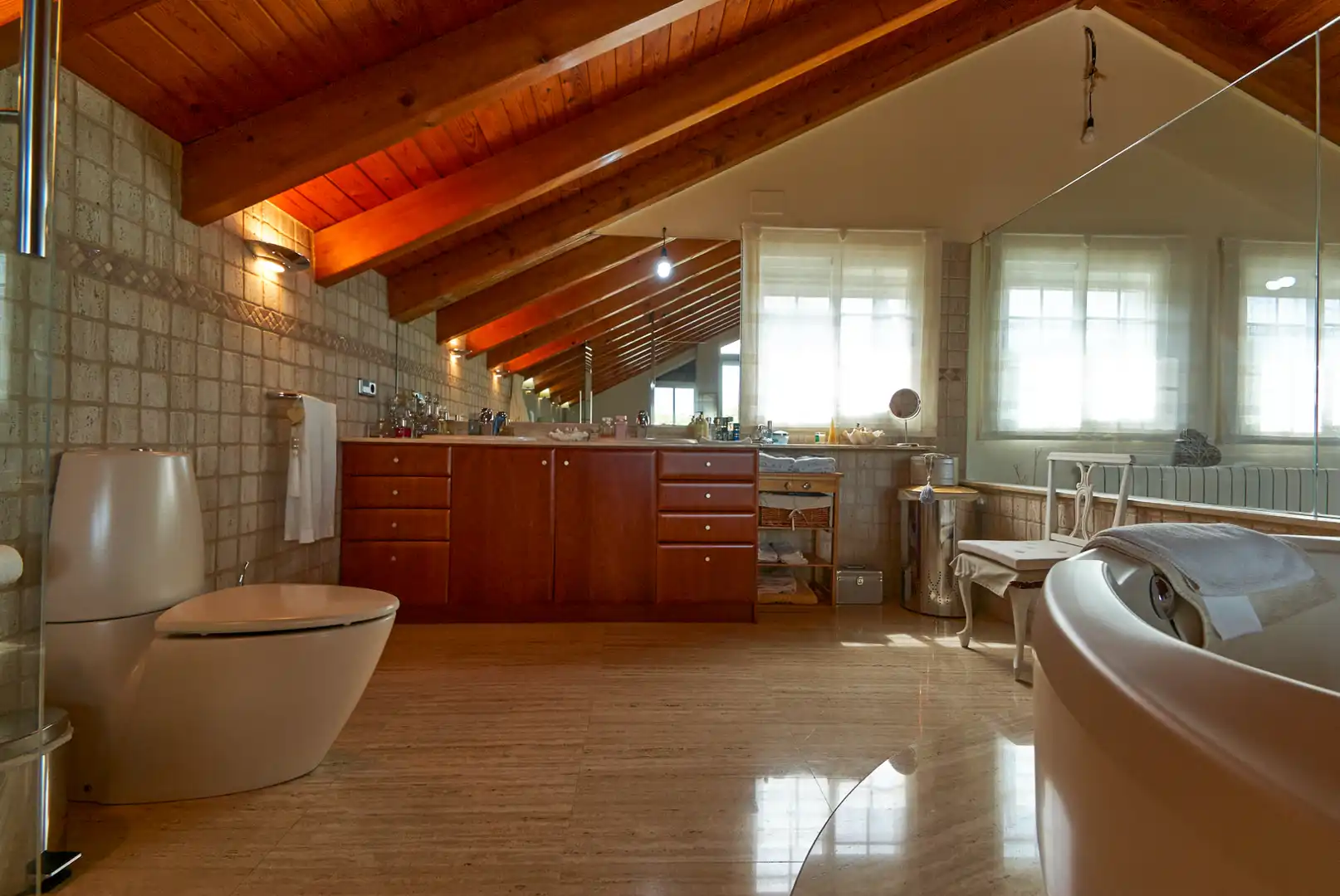 Bathroom of Houses for sale in Castelldefels  with Air Conditioner, Heating and Private garden