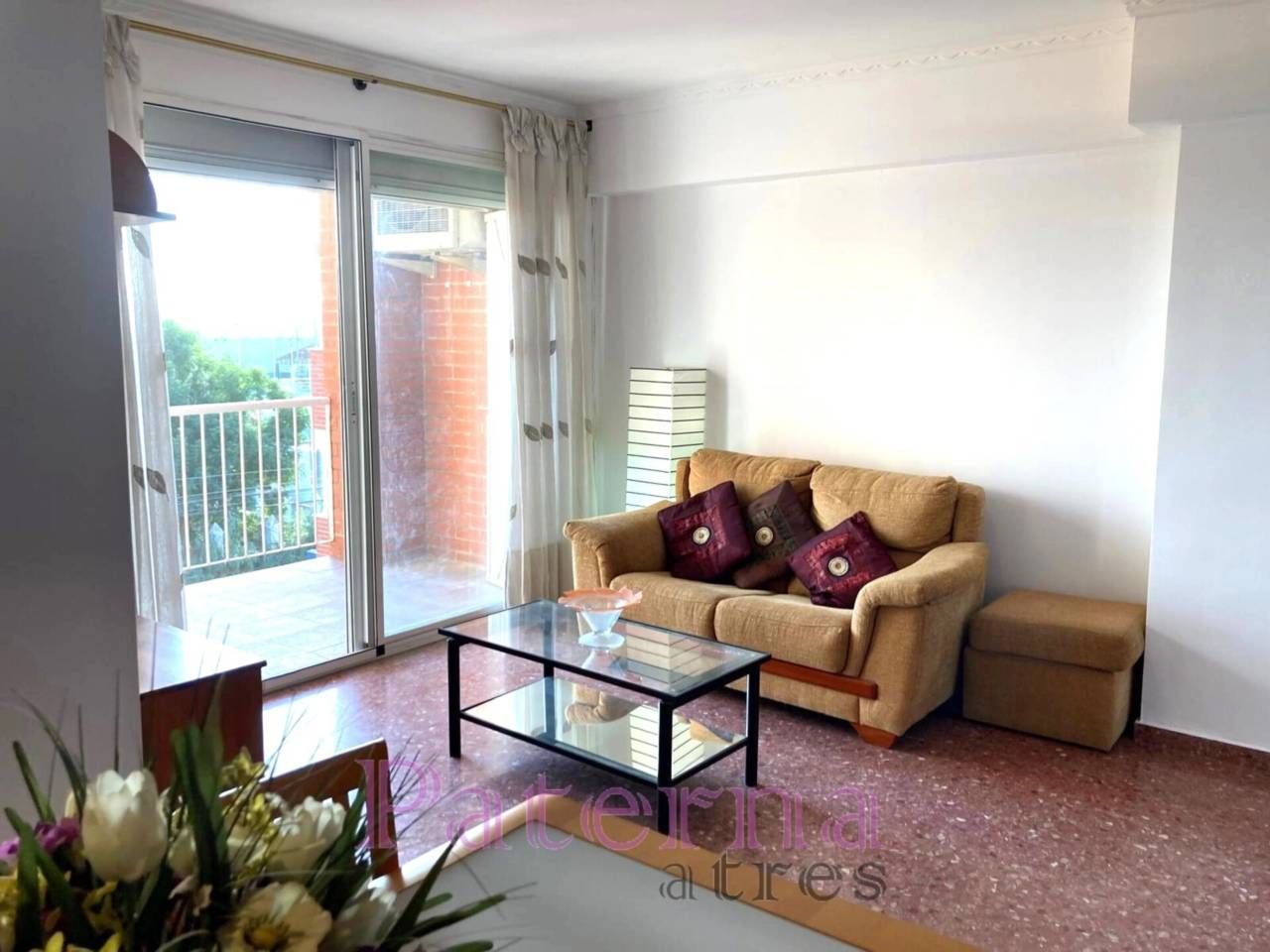 Sala d'estar de Pis en venda en Paterna amb Aire condicionat, Traster i Balcó