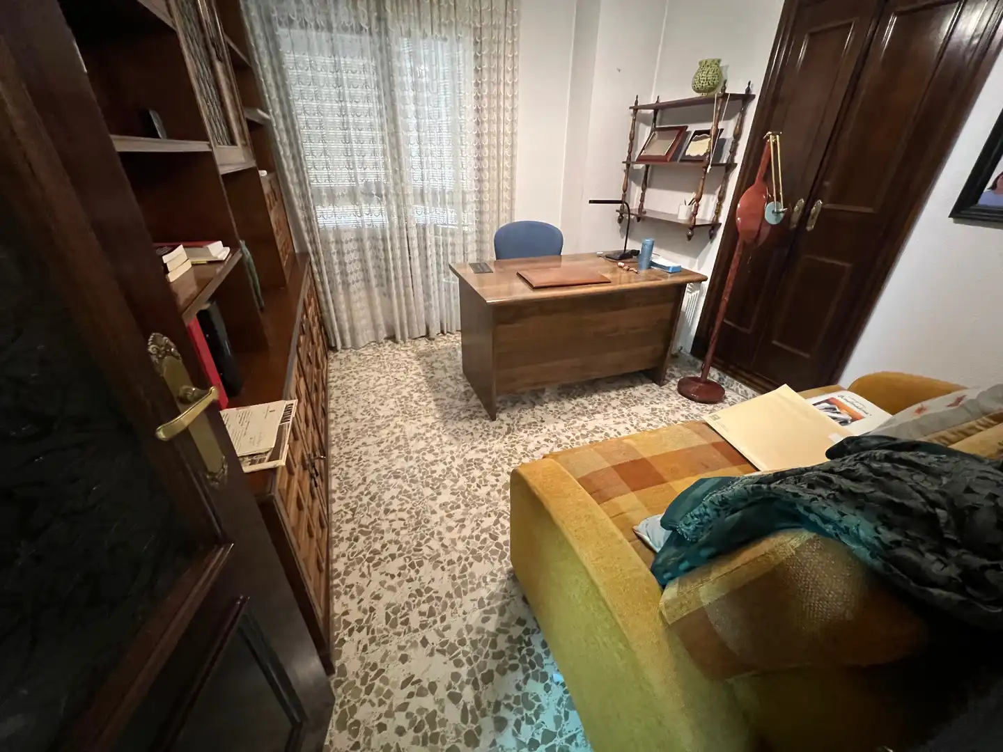 Flat for sale in Jaén  with Air Conditioner, Heating and Furnished