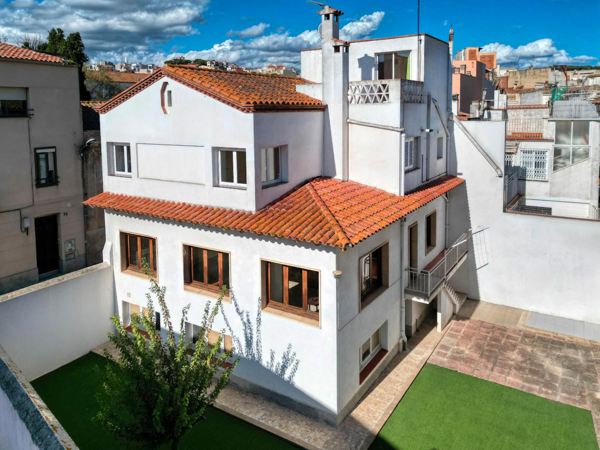 Vista exterior de Casa adosada en venda en Sant Feliu de Guíxols amb Calefacció, Jardí privat i Traster