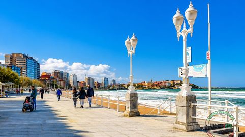 Foto 2 de Piso en venta en Gijón - Calle Ezcurdia, La Arena, Gijón