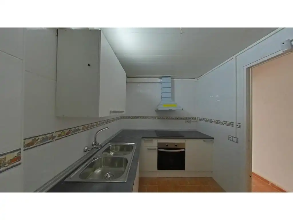Tarragona. C. Sevilla. Piso de 4 habitaciones en venta., imatge 5
