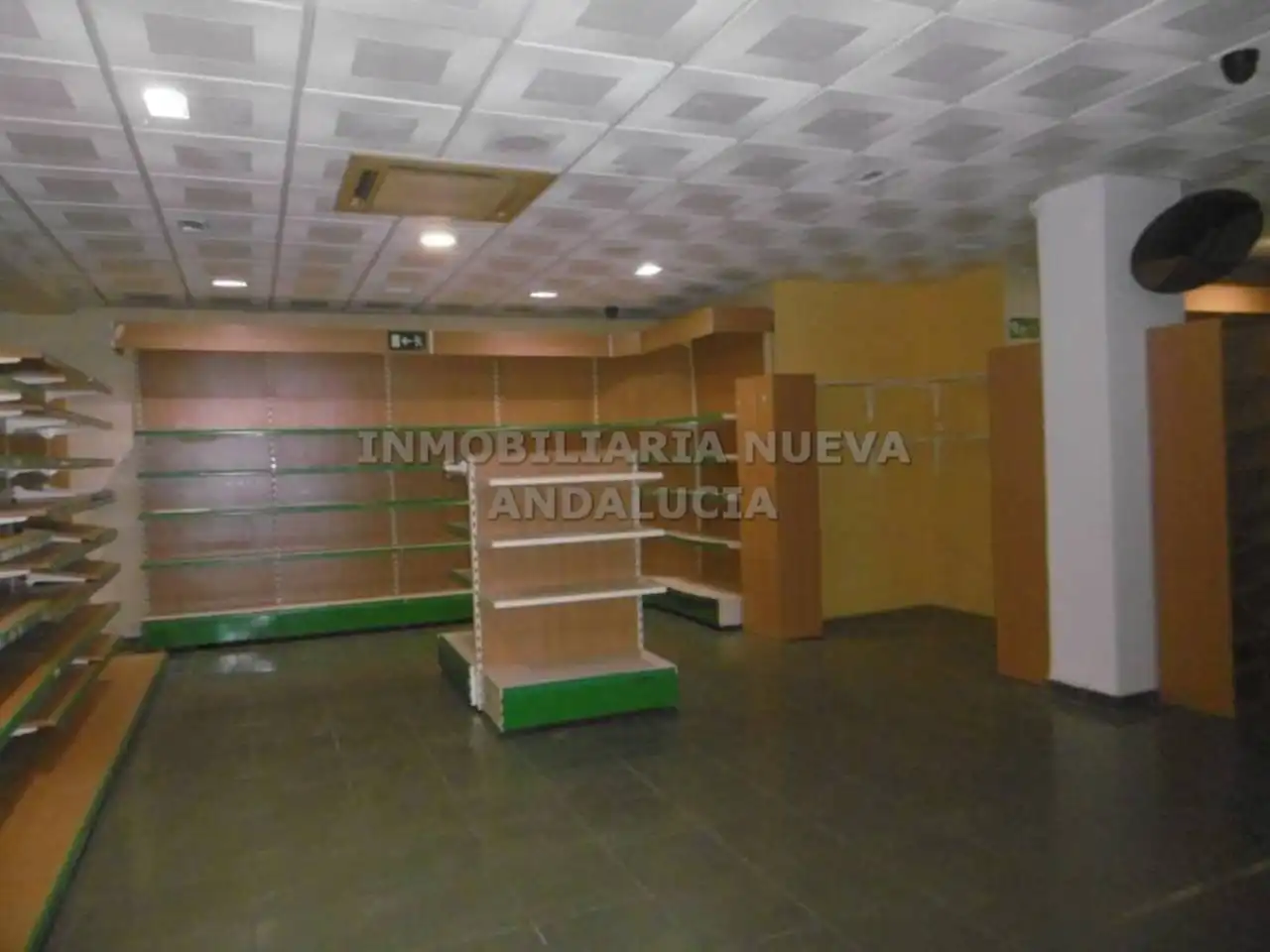 Local comercial de lloguer a Nueva Andalucía, imagen 5