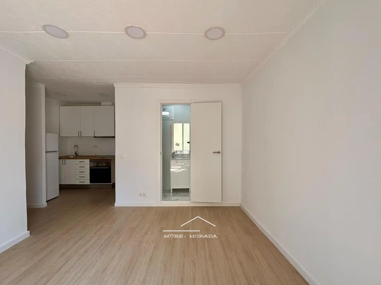 Kitchen of Flat for sale in Barcelona  with Parquet flooring and Terrace