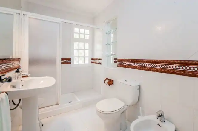 Baño de Casa o chalet en venta en Vélez-Málaga con Aire acondicionado, Jardín privado y Terraza