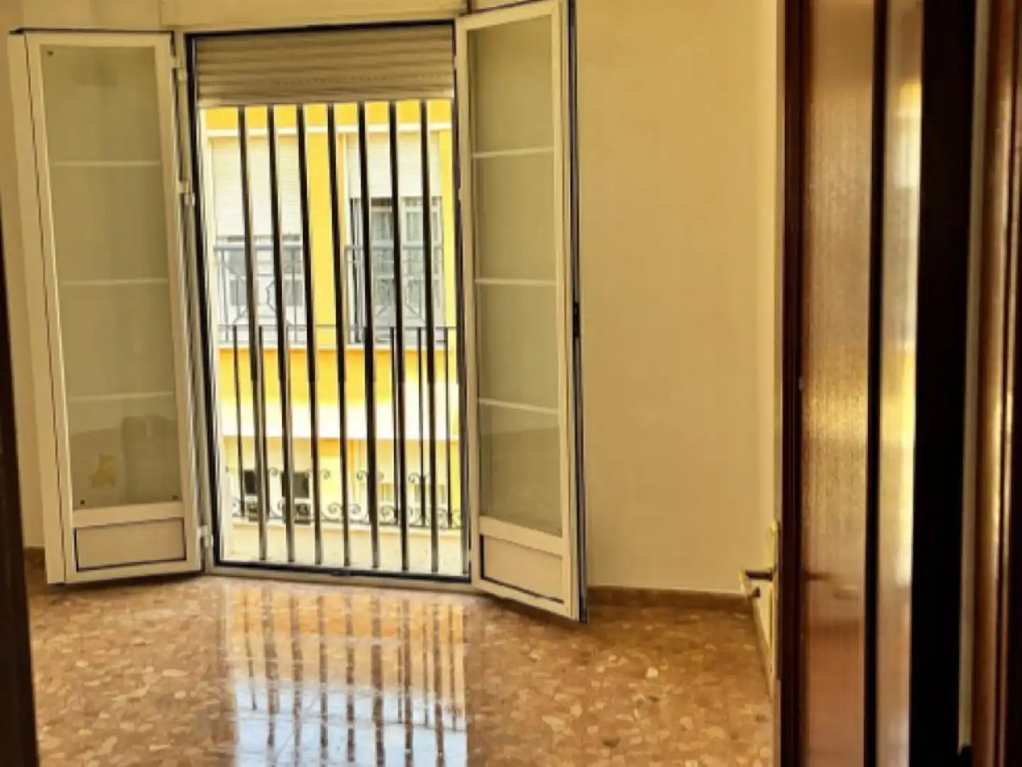 Flat for sale in Lucena  with Storage room