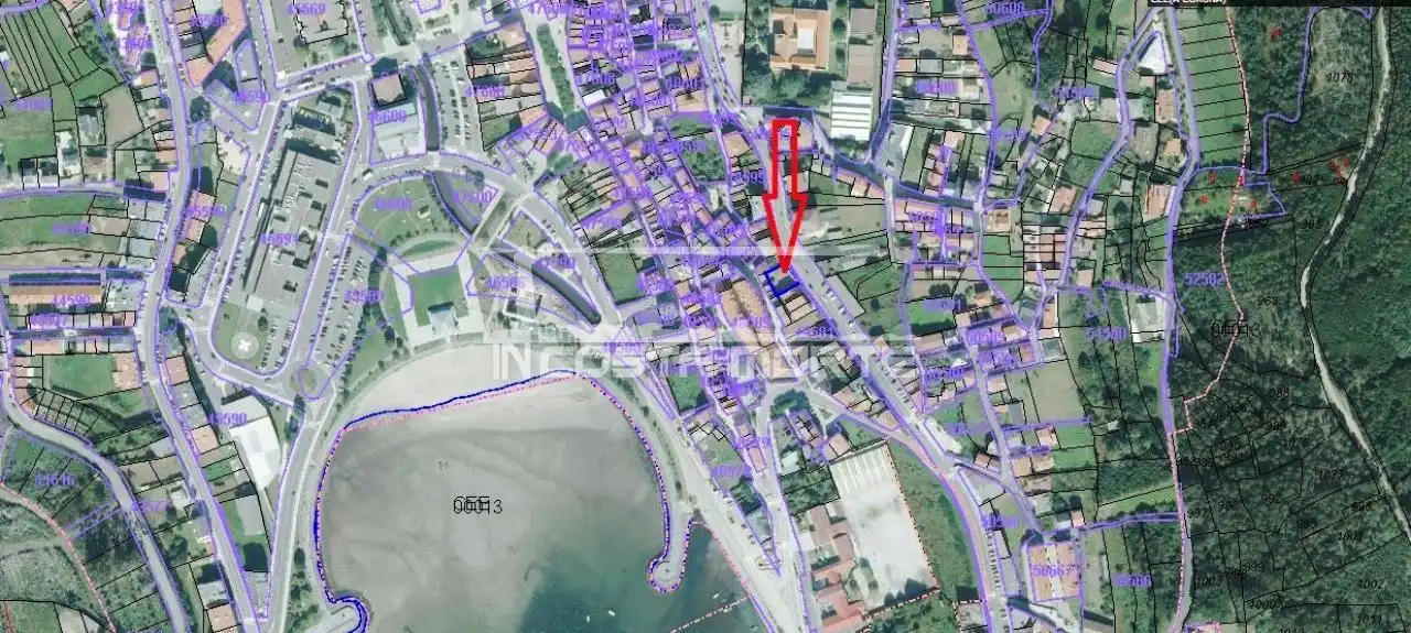 Residential for sale in Cee