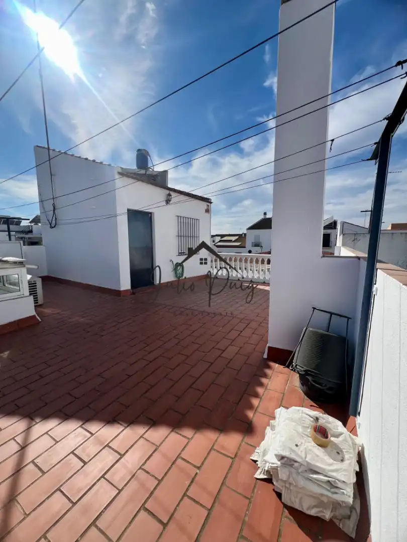 Terrassa de Casa o xalet en venda en Villamanrique de la Condesa amb Aire condicionat, Traster i Moblat