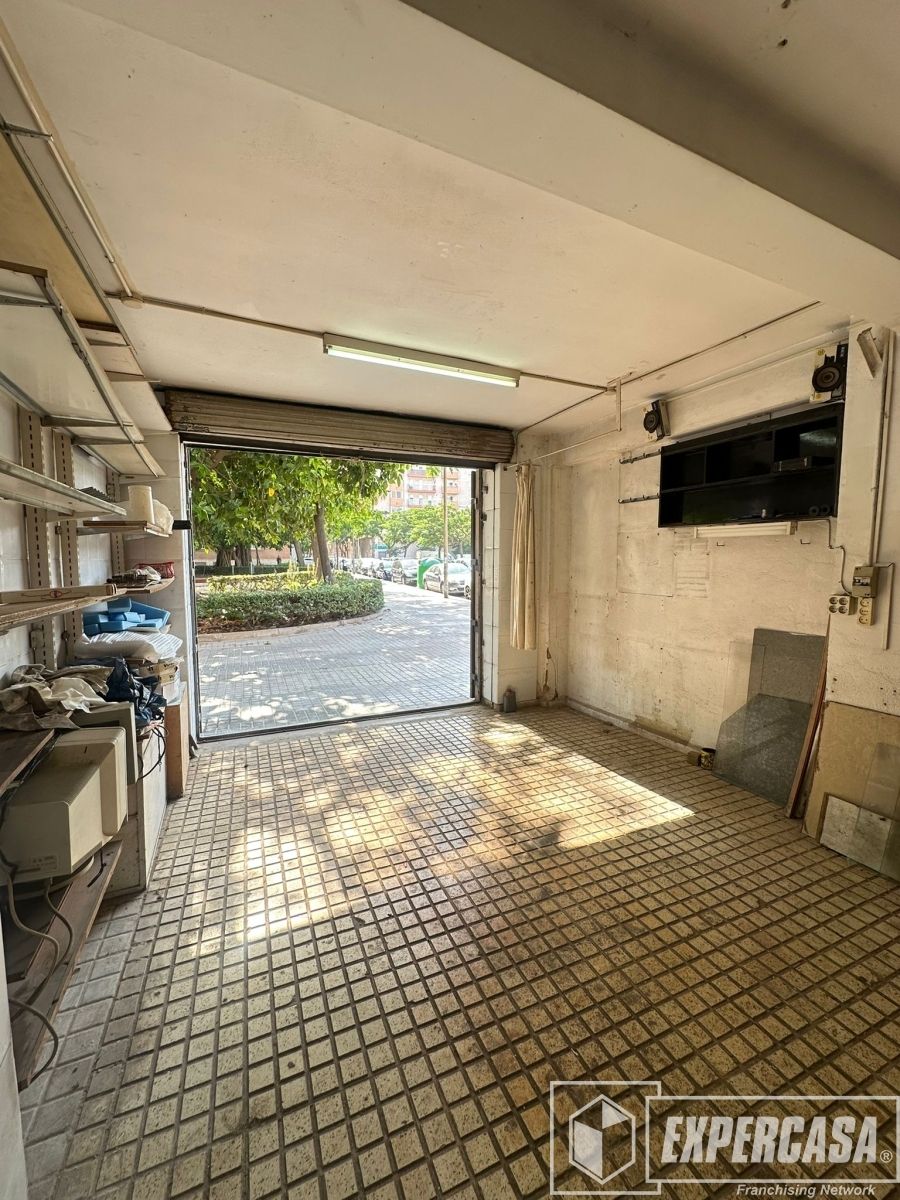 Exterior view of Premises for sale in  Valencia Capital