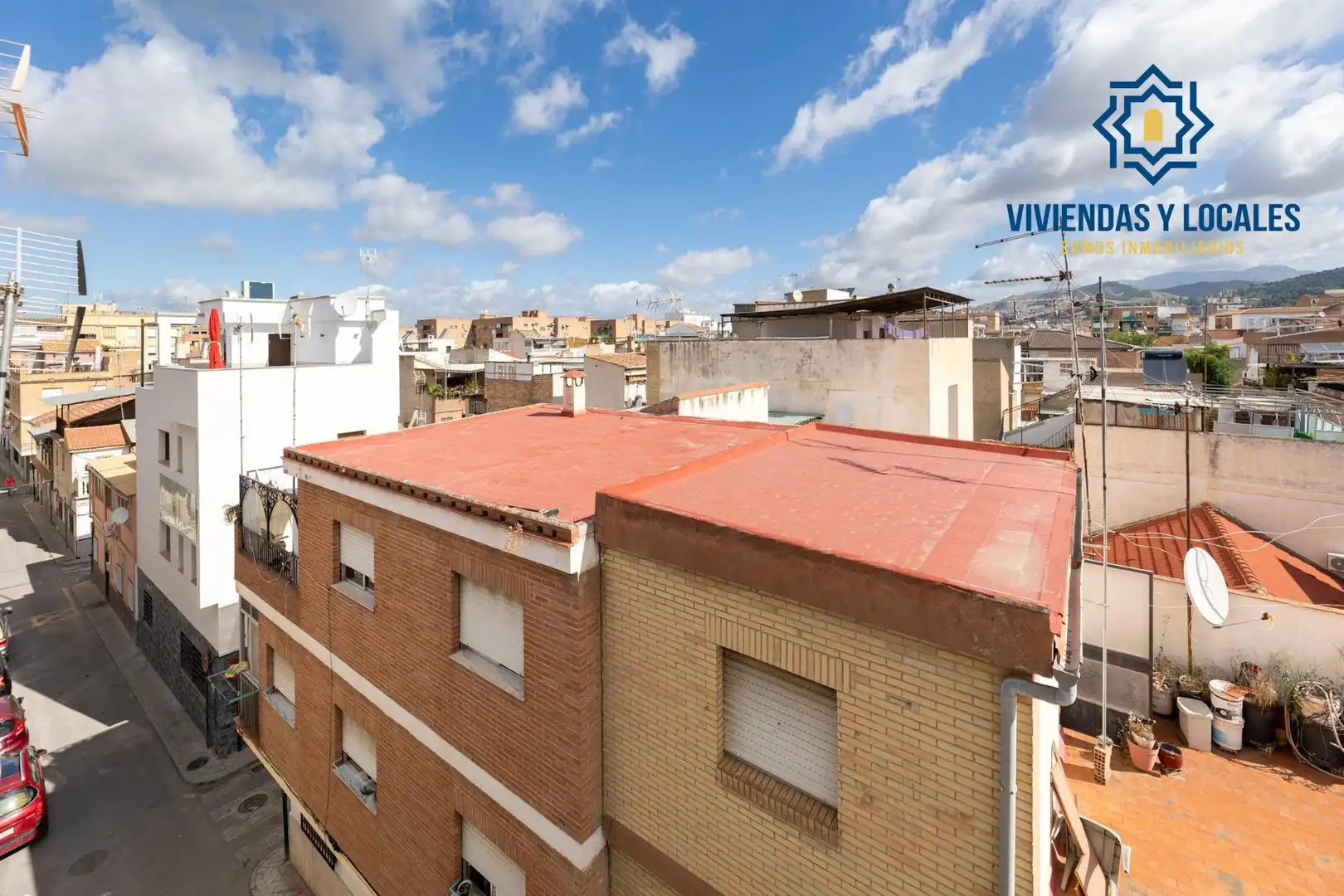 Vista exterior de Pis en venda en Granada amb Aire condicionat, Calefacció i Moblat
