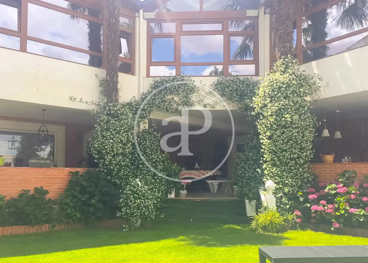Garden of Houses for sale in Valdeolmos-Alalpardo, Madrid