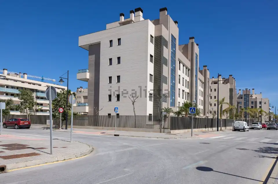Vista exterior de Piso en venta en Torremolinos con Aire acondicionado, Calefacción y Terraza