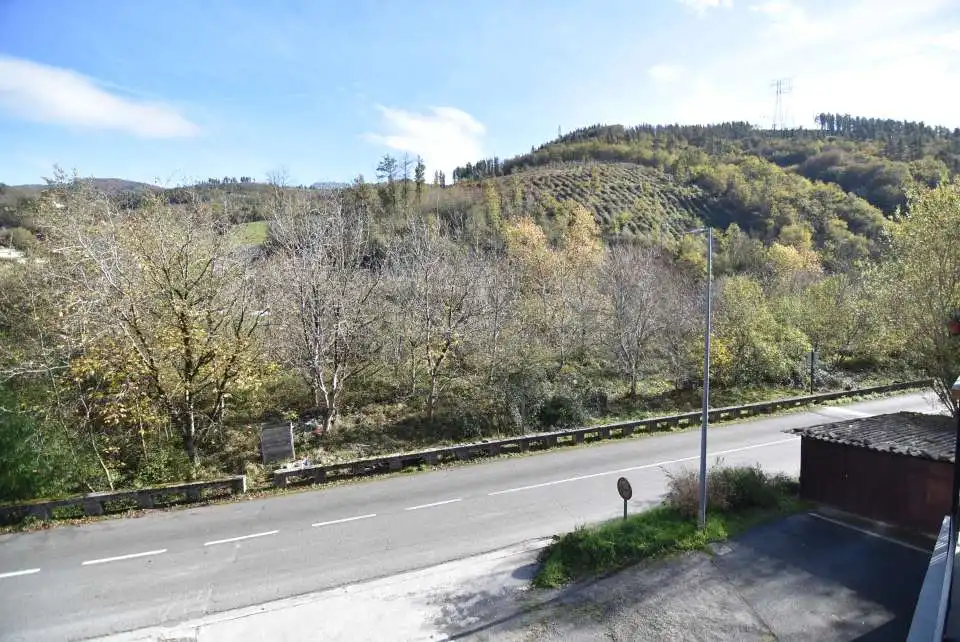 Außenansicht von Wohnung zum Verkauf in Bergara mit Heizung, Möbliert und Balkon