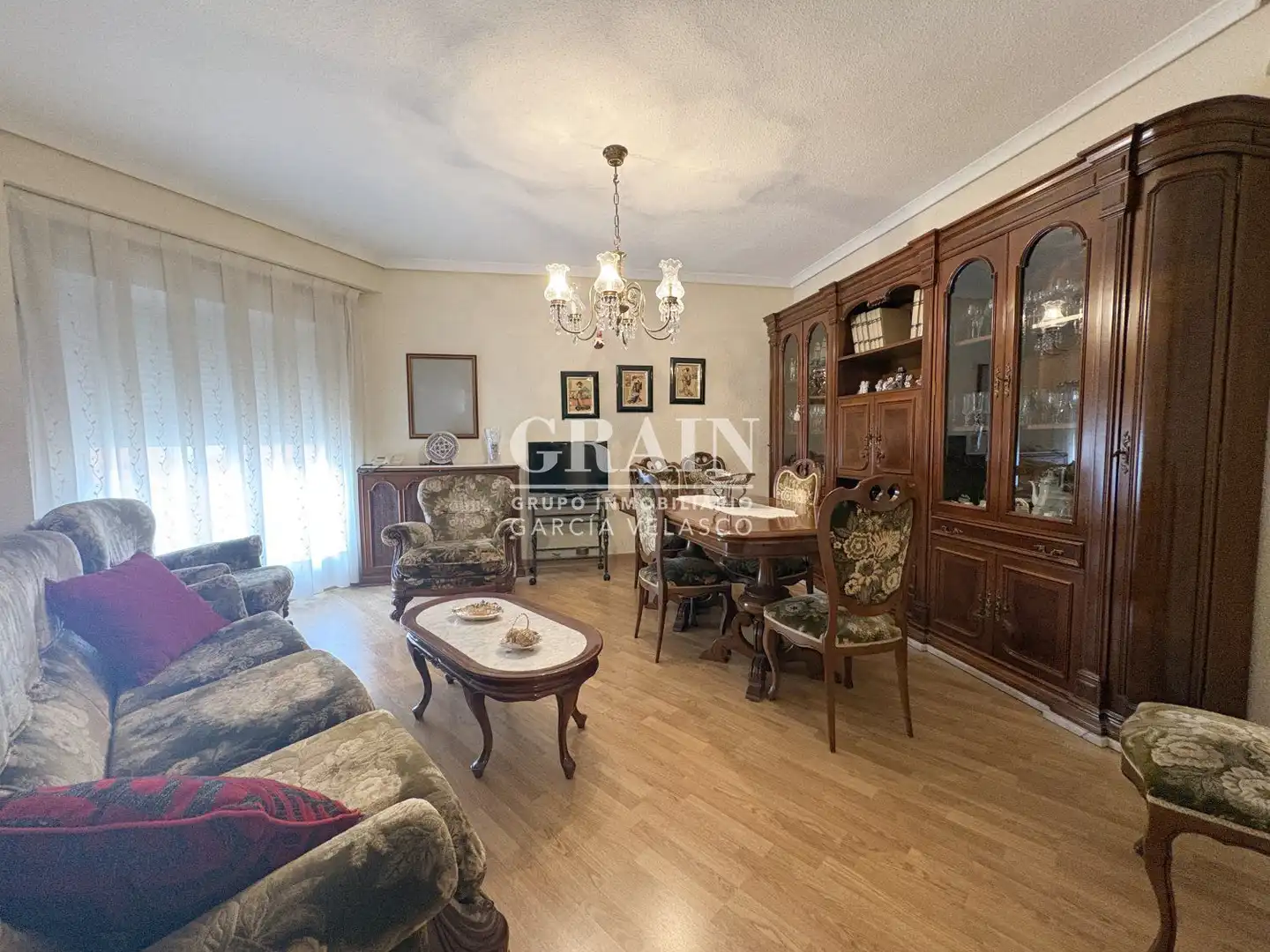 Living room of Flat for sale in  Albacete Capital  with Heating and Balcony