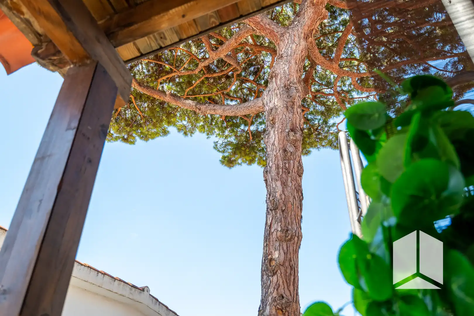 Jardí de Casa o xalet en venda en Castelldefels amb Aire condicionat, Terrassa i Traster