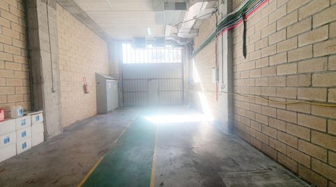 Foto 2 von Fabrikhallen zur Miete in Bolueta, Bilbao